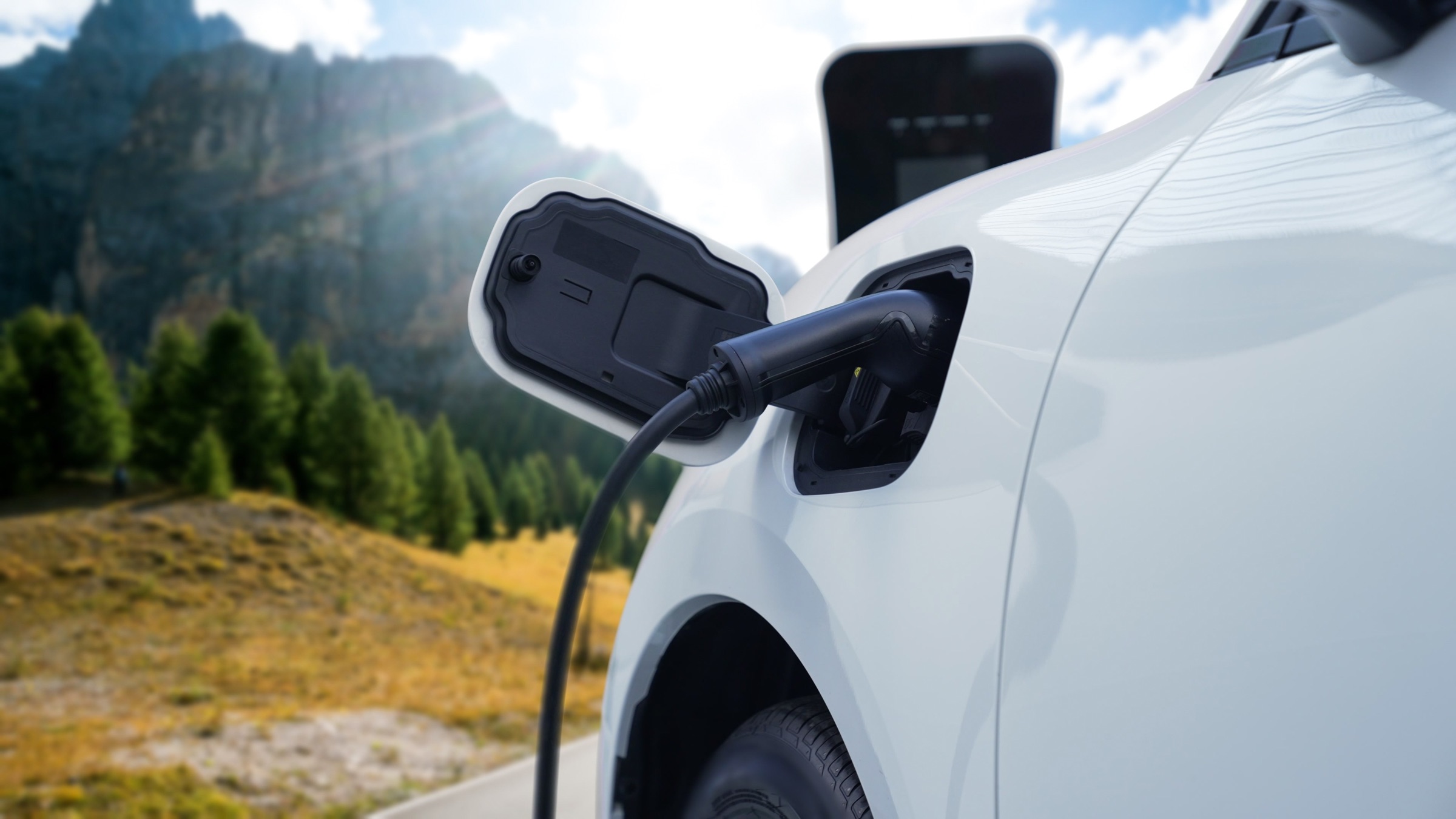 Voiture électrique en charge